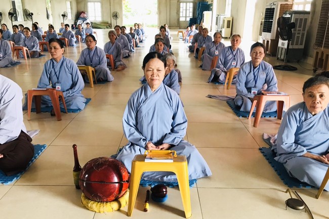 The 12th retreat “Practice as the Buddha's Teachings” at Dong Cao Pagoda